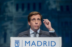 Almeida condena los insultos recibidos desde ayer "alentados" por partidos que "magnificaron" sus palabras sobre Gaza