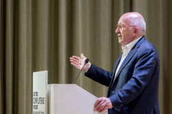 Almunia (PSOE) cree que "de momento" no hay condiciones para una amnist&iacute;a "desde el punto de vista del inter&eacute;s general"