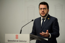 Aragon&eacute;s intenta justificarse ante el rid&iacute;culo que ha protagonizado y las risas de todos