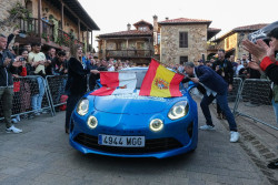 Arranca el Rally Festival de Hoznayo con m&aacute;s de 150 coches de una docena de pa&iacute;ses