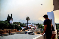 Ascienden a 3.065 los desalojados por el incendio en la Sierra de Mijas