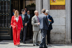 Asociaciones de jueces y fiscales retoman la negociaci&oacute;n