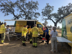 Ayuntamiento dice que el incendio de Aroche es "de gran magnitud" y ha afectado a unas 500 hect&aacute;reas