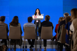 Ayuso condena la "persecuci&oacute;n" a Nacho Cano por el Gobierno de S&aacute;nchez