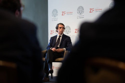 Aznar defiende que el PP forme "el gobierno m&aacute;s razonable" que considere en Castilla y Le&oacute;n