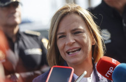 Bernab&eacute; asegura que la mancha del vertido no llegar&aacute; a la costa de Valencia y que se disipar&aacute; en las pr&oacute;ximas horas