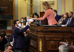 Bildu no pide la dimisi&oacute;n de Robles por las contra partidas que les ha ofrecido S&aacute;nchez