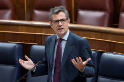 Bola&ntilde;os, la voz de su amo, se mete a juez y dice que los indultos a los golpistas catalanes, que no se arrepintieron, ni se arrepienten  son legales 