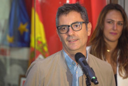 Bola&ntilde;os no se atreve a desautorizar a la ministra comunista Yolanda Diaz sobre limitar los precios de la cesta de la compra