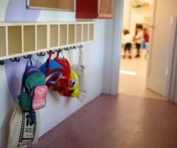 Bruselas asustada por la majader&iacute;a de S&aacute;nchez de impartir catal&aacute;n a espa&ntilde;oles en Escuelas Europeas