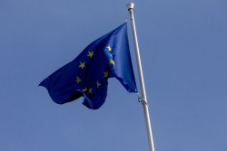 Bruselas examina una petici&oacute;n ciudadana que pide fondos UE para un aborto "seguro y accesible"