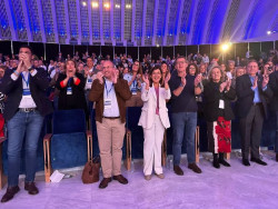 Buruaga apuesta "construir una gran alianza entre regiones frente a los privilegios y la desigualdad"