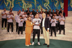 Buruaga refuerza su compromiso con el Racing y asegura que el Gobierno "no se va a desentender del estadio"