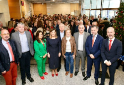 Buruaga ve que Cantabria va "por el buen camino y a buen ritmo" y agradece la "entrega" de los funcionarios