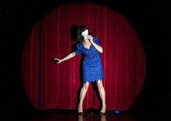 Café de las Artes Teatro inicia hoy su gira de 2024 con `El arte secreto de los gusanos`