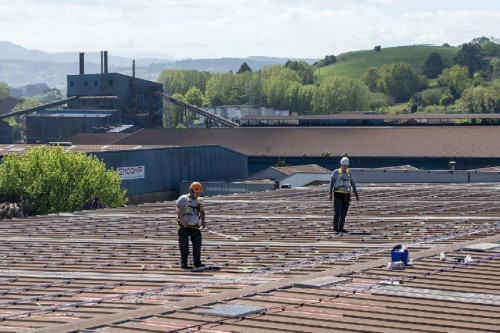 Camargo comienza a instalar placas solares en edificios p&uacute;blicos para ahorrar un mill&oacute;n de euros en 10 a&ntilde;os