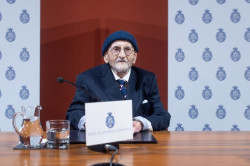 Cantabria concederá este verano su Medalla de Oro a Álvaro Pombo, un escritor "excepcional"