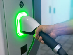 Cantabria destina un millón de euros a puntos de recarga de coches eléctricos en 32 municipios