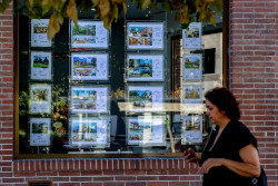 Cantabria, donde m&aacute;s cae la compraventa de viviendas en julio, un 17,6%, seg&uacute;n los registradores