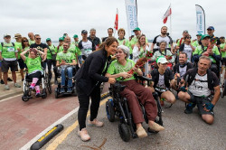 Cantabria incrementa hasta 200.000 euros la cuantía de las ayudas para el cuidado de personas con ELA