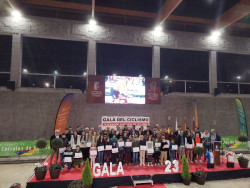 Cantabria reconoce a deportistas destacados de la temporada en la Gala del Ciclismo
