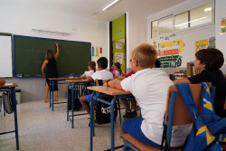 Cantabria registra 500 solicitudes de escolarización menos que el curso anterior