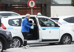  Cantabria regula el servicio de autotaxi con un decreto que entra en vigor este jueves