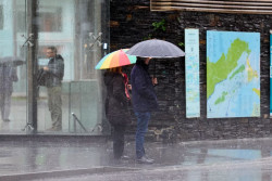  Cantabria suma un fallecido por Covid mientras la incidencia baja de 10