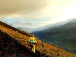 Cantabria tiene este martes diez incendios forestales activos y otro controlado