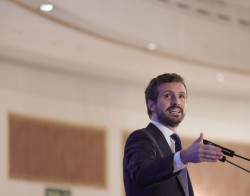 Casado dice que Puigdemont debe ser juzgado en Espa&ntilde;a "por su golpe a la legalidad constitucional"