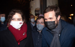 Casado jur&oacute; a Ayuso que "nunca" ha ordenado investigarla 