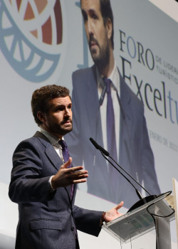 Casado subraya las diferencias entre S&aacute;nchez y Scholz y recalca que el PP defiende el rigor fiscal del canciller alem&aacute;n