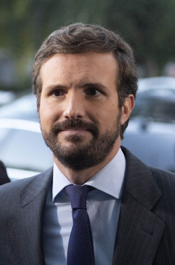 Casado subraya que S&aacute;nchez hoy plantea derogar la reforma laboral pero tambi&eacute;n dijo lo contrario porque "miente siempre"