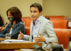 Casares asegura que Valdecilla estar&aacute; en los PGE con una cifra "buena para Cantabria" 