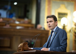 Casares, Urbi et orbi. "Es el Gobierno de S&aacute;nchez el que salda la deuda de Valdecilla"