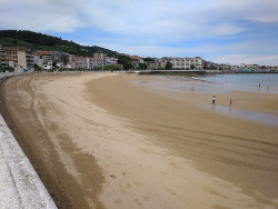  Castro Urdiales emprende hoy el acondicionamiento de las playas del casco urbano de cara al verano