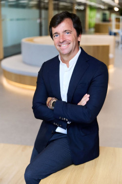 CEO de EDP Espa&ntilde;a cree que "no tiene sentido" que las el&eacute;ctricas paguen m&aacute;s impuestos que las empresas de hidrocarburos