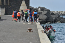 Cerca de 800 inmigrantes llegan a las costas espa&ntilde;olas en las &uacute;ltimas 24 horas, m&aacute;s de 600 a Canarias