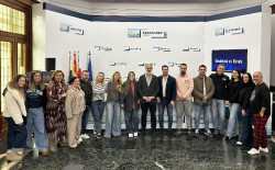  Cerca de un millar de personas y 11 carrozas desfilarán este domingo en la Cabalgata de Reyes de Santander