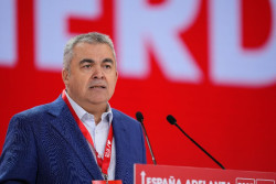 Cerd&aacute;n denuncia una "cacer&iacute;a humana" desde los medios y "en sede judicial" contra S&aacute;nchez y el partido