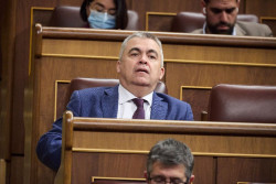 Cerd&aacute;n est&aacute; "seguro" de que no se le puede implicar en ama&ntilde;os de contratos y comparecer&aacute; tras conocer informe de la UCO