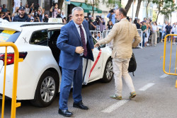 Cerd&aacute;n pide al Constitucional que suspenda cautelarmente su prisi&oacute;n provisional a la vista de los derechos "en juego"