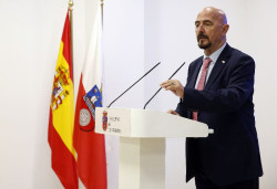 Cesar Pascual  aboga por "reforzar" el papel de los profesionales sanitarios en el diseño de las políticas públicas