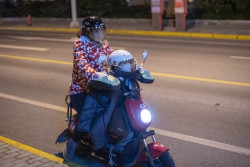 China eleva a 3.158 las muertes y a 80.778 los contagios por coronavirus en otro d&iacute;a de descensos