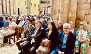 Cientos de personas asisten a la festividad patronal de Santa Cruz en Casta&ntilde;eda