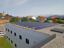 Cinco empresas optan a instalar el nuevo sistema de acumulación de energía para la planta fotovoltaica del TUS