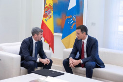  Clavijo estropea el fin de las vacaciones a Sanchez y Yolanda y ser&aacute; recibido a rega&ntilde;adientes 