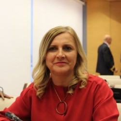 Cobo asegura que la ocupaci&oacute;n en Cantabria "mejora significativamente" por las decisiones de S&aacute;nchez