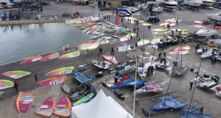 Comp&aacute;s de espera en el Campeonato de Europa&nbsp;de RS:X