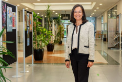 Conchi López anuncia su candidatura a rectora de la Universidad de Cantabria con el lema `El cambio que quieres`